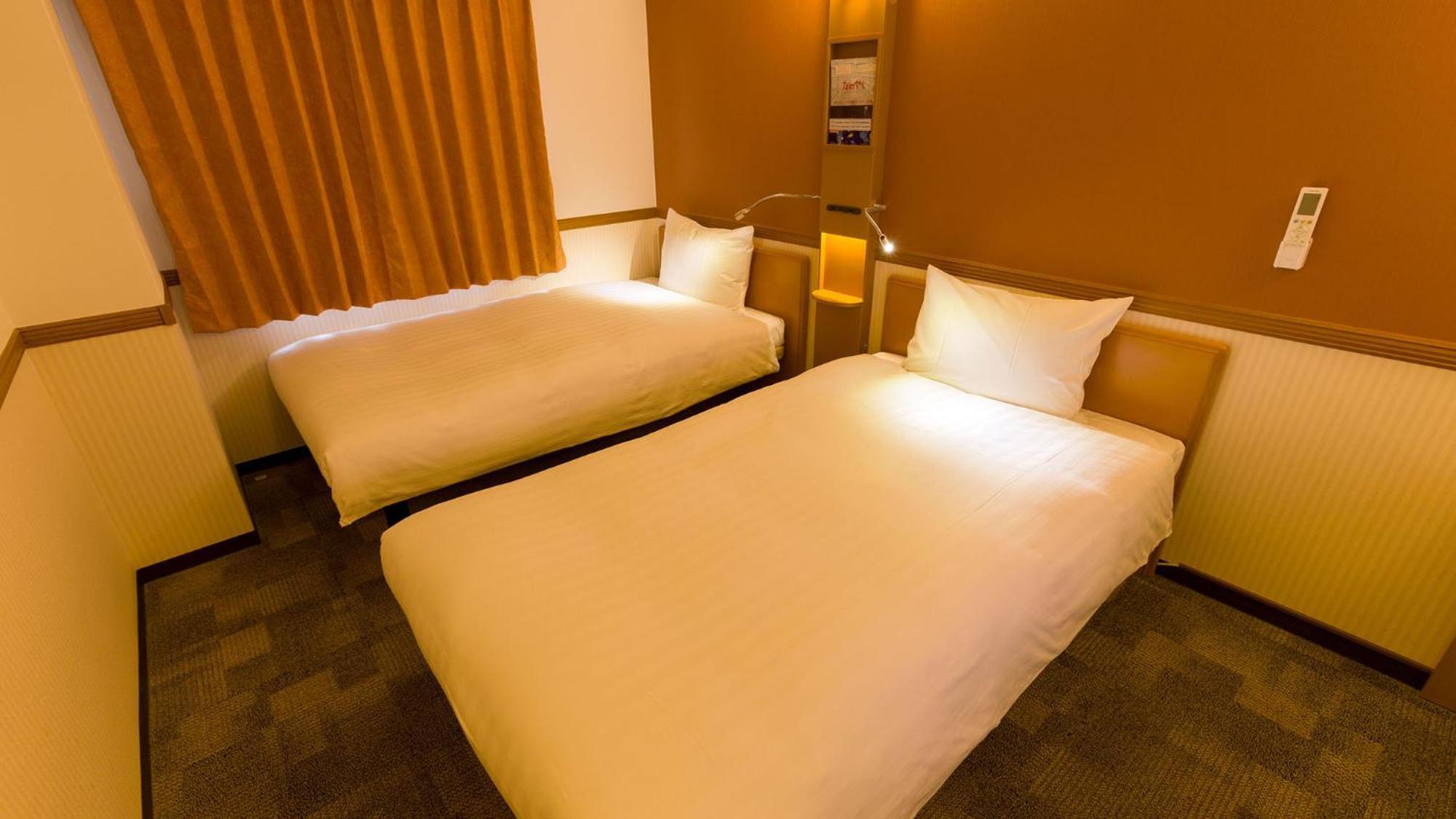 Toyoko Inn Yokohama Sakuragicho Phòng bức ảnh