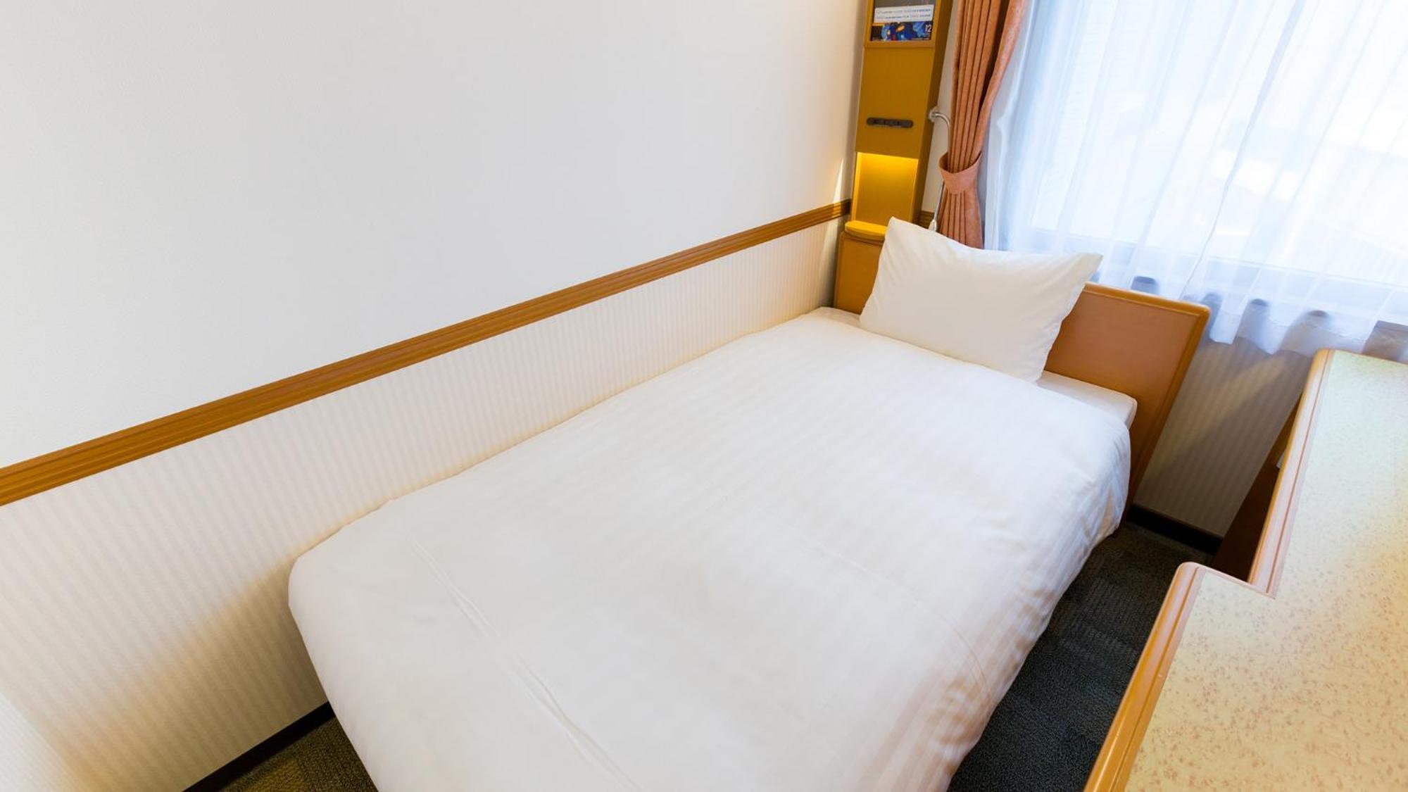 Toyoko Inn Yokohama Sakuragicho Phòng bức ảnh