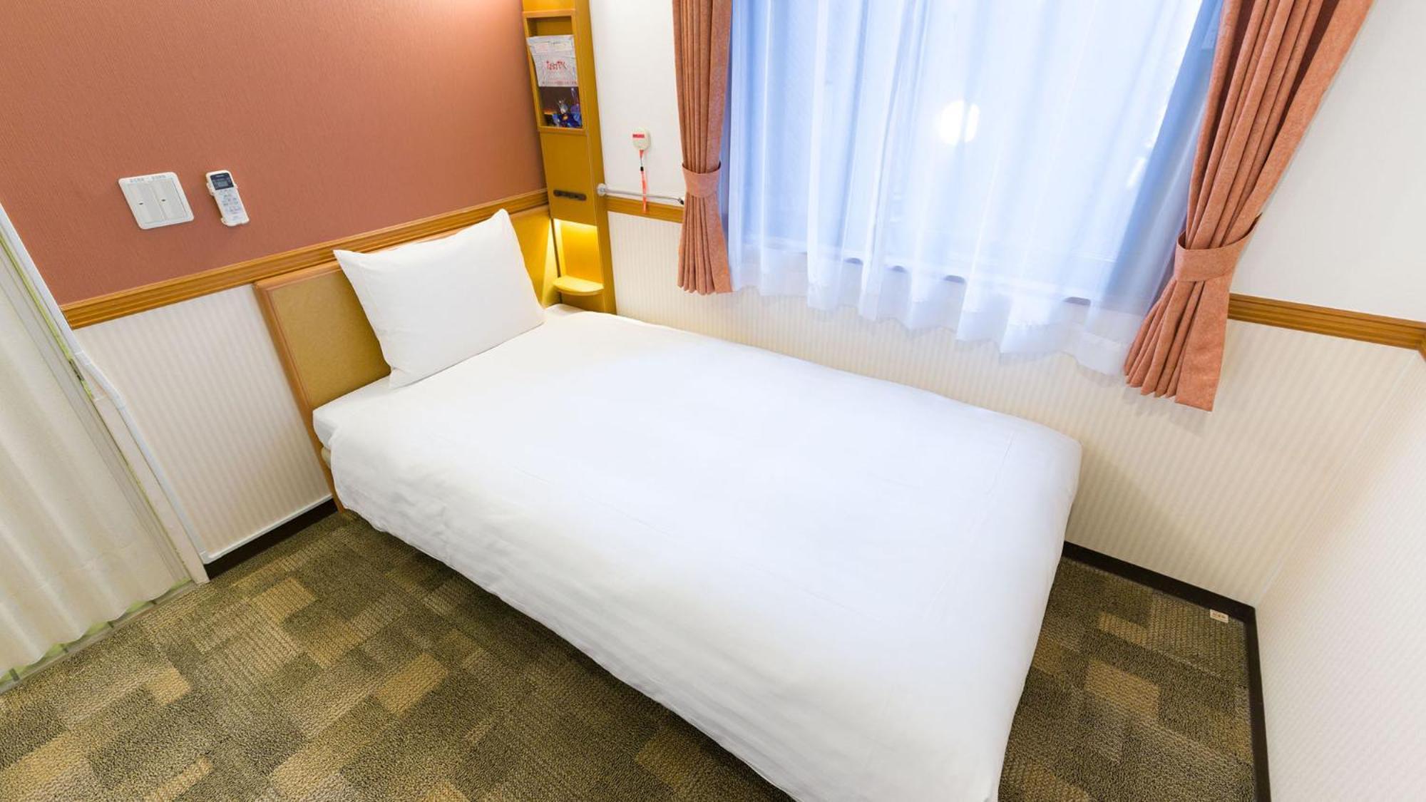 Toyoko Inn Yokohama Sakuragicho Phòng bức ảnh